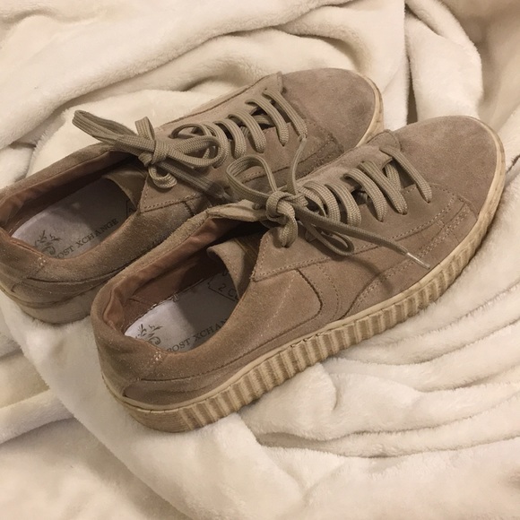 CUTE NUDE PLATFORMS - Picture 1 of 3